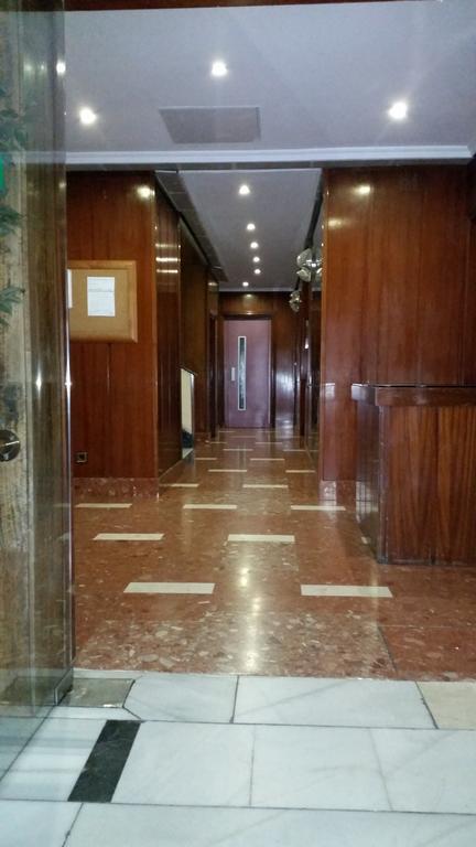 Hostal Angelines Madrid Exterior photo